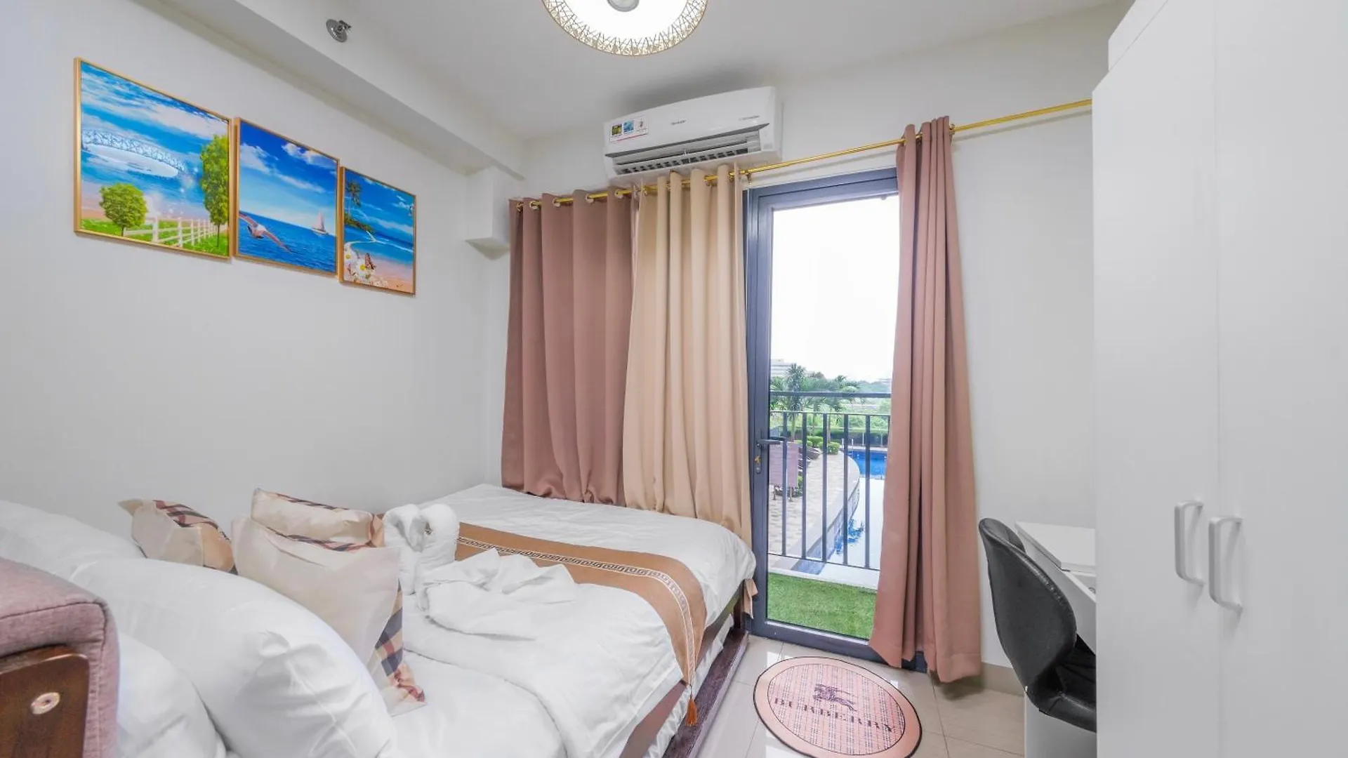 2 Side-By-Side P00L Front Condos, 6 Beds, 2 Cr, 2 Kitchen For 10 Guests At Moa Manila Apartment